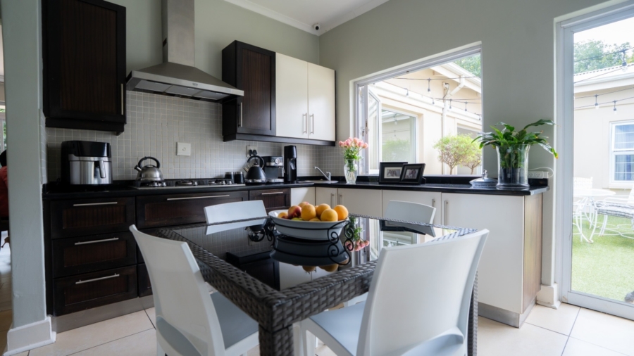 To Let 4 Bedroom Property for Rent in Wilkoppies North West